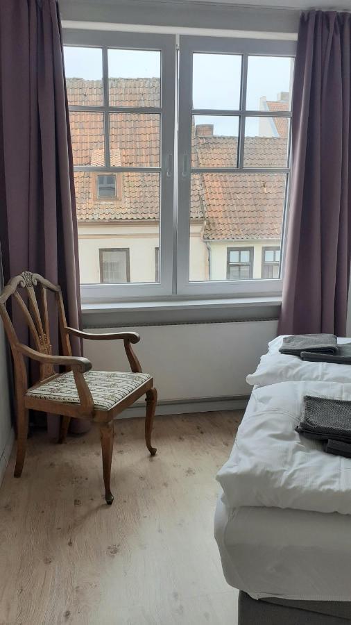 Likedeeler Am Stadthafen Lübeck Exteriör bild