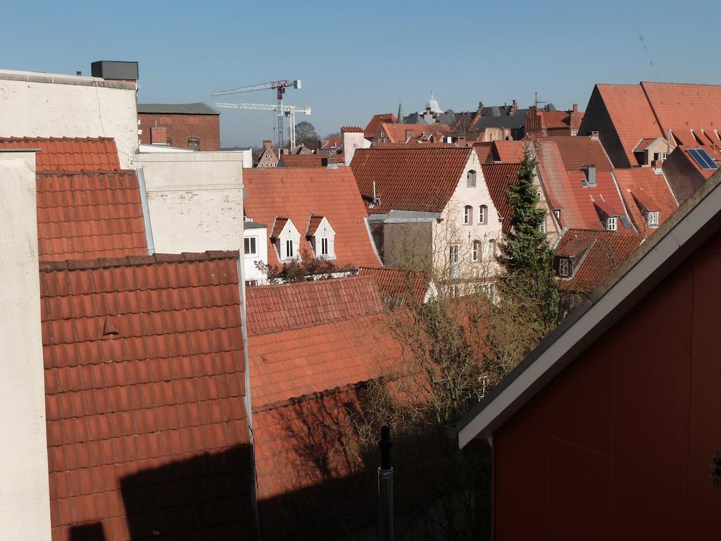Likedeeler Am Stadthafen Lübeck Rum bild